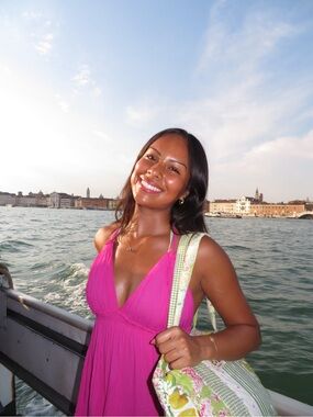 Meet your Posher, Samantha